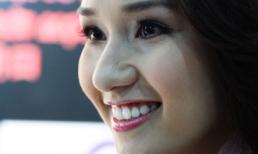 Ngắm cận nhan sắc đẹp rực rỡ của Lã Thanh Huyền